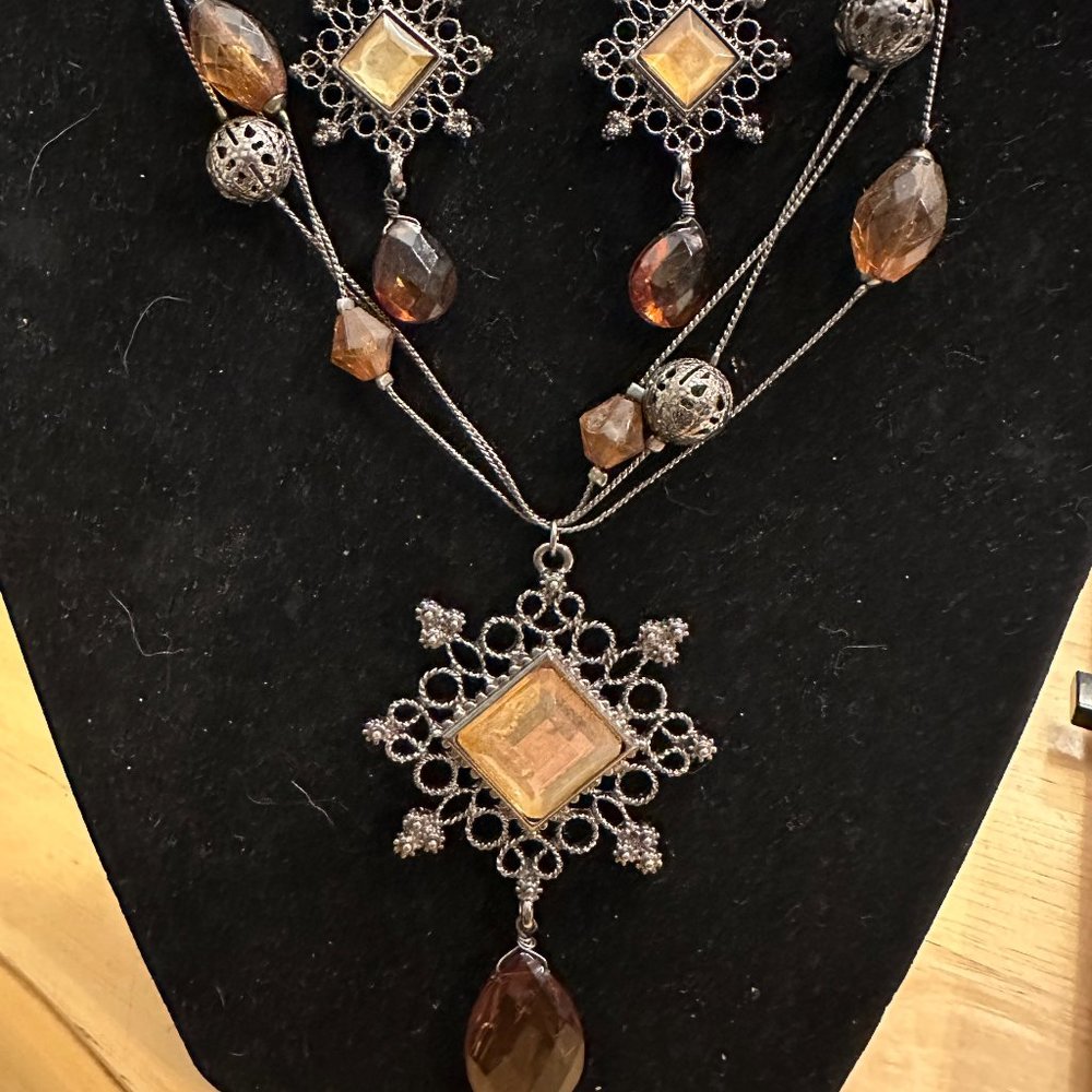 BOHO Costume Citrine Set 2" Pendant on 8" Chain 2" extender 1" wired Earrings